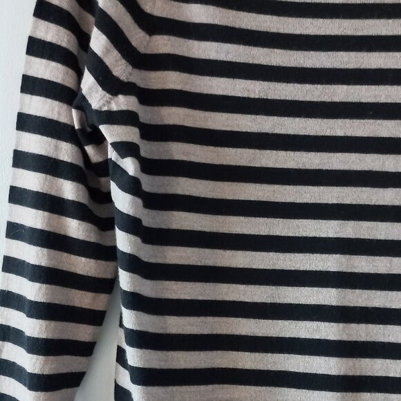 EILEEN FISHER 100% merino wool black and beige striped sweater petite L - Picture 4 of 11